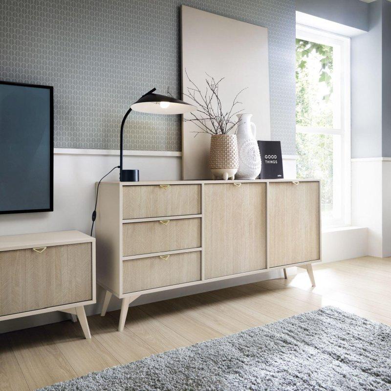 Üç Kapılı Kum Beji Skandinav Tasarımlı TV Ünitesi 158x52 cm - 82264