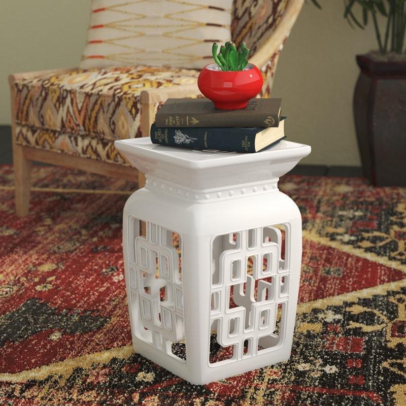 Beyaz Seramik Delikli Motif Seramik Yan Sehpa-46x28x28 cm - 113391