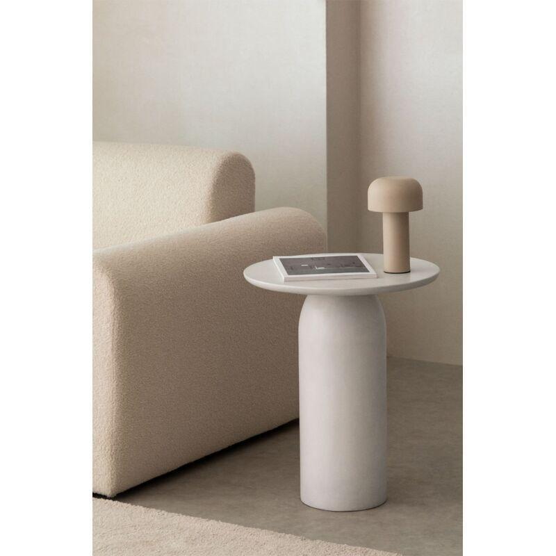 Çok Renkli Çimento Fiberglas Takviyeli Yuvarlak Traverten Yan Sehpa-54x45x45 cm - 111958