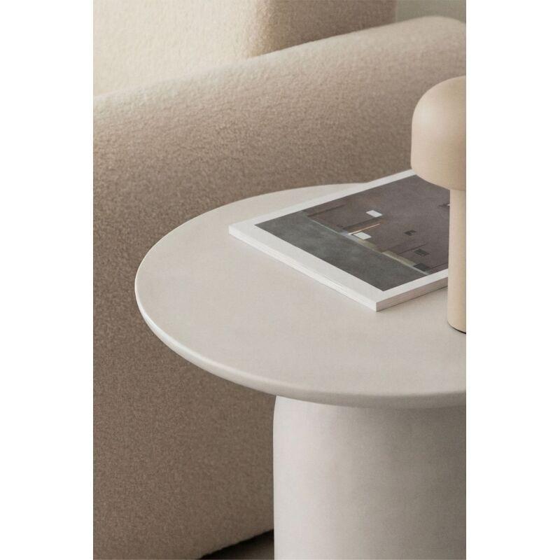 Çok Renkli Çimento Fiberglas Takviyeli Yuvarlak Traverten Yan Sehpa-54x45x45 cm - 111958