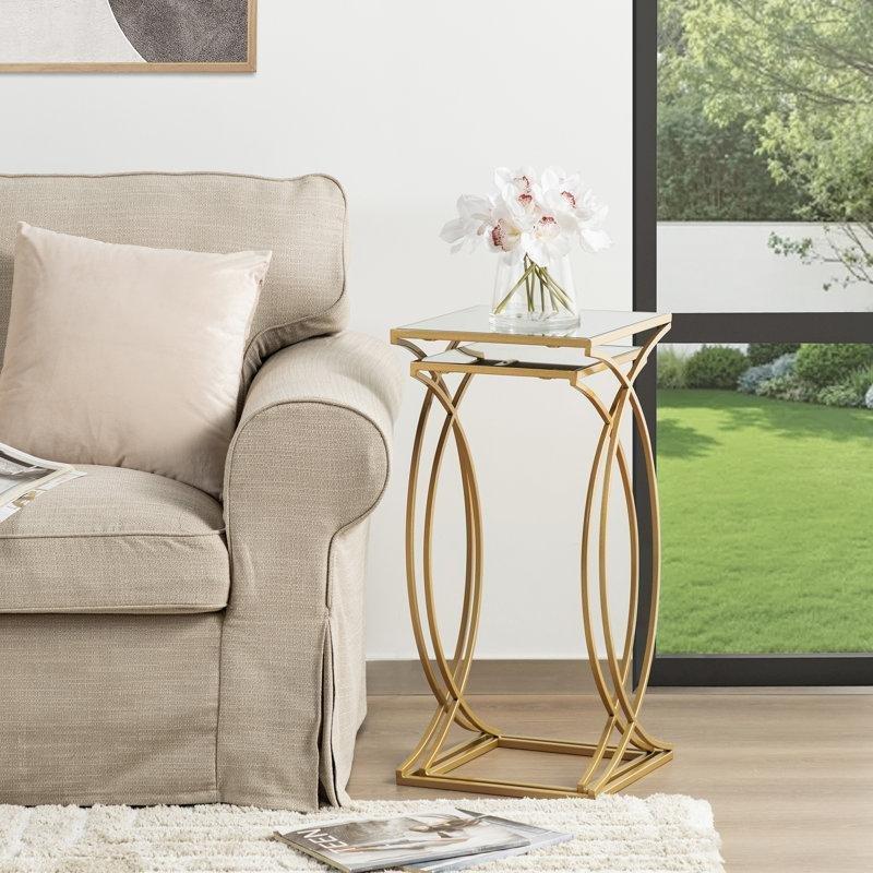 Gold Çelik Aynalı Cam Tablalı İç İçe Geçebilen Ferforje Yan Sehpa-70x32x32 cm - 112815