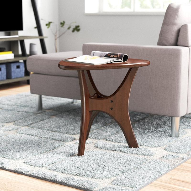 Kahverengi MDF Ahşap Kaplama Üç Ayaklı Üçgen Yan Sehpa-53x54x51 cm - 113214