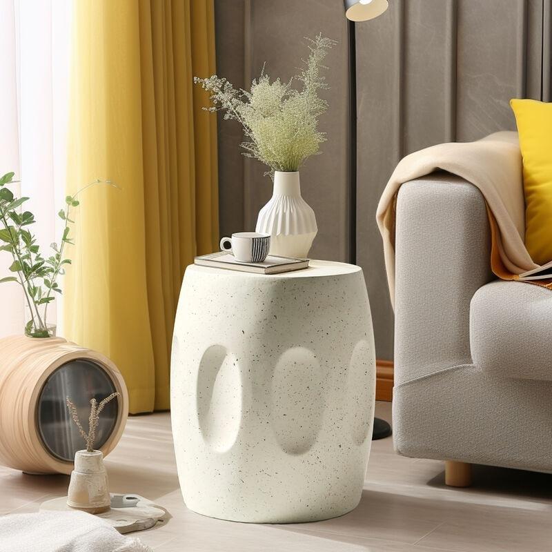Kırık Beyaz Hafif Beton Çizilmeye Dayanıklı İskandinav Yan Sehpa-34x34x46 cm - 112508