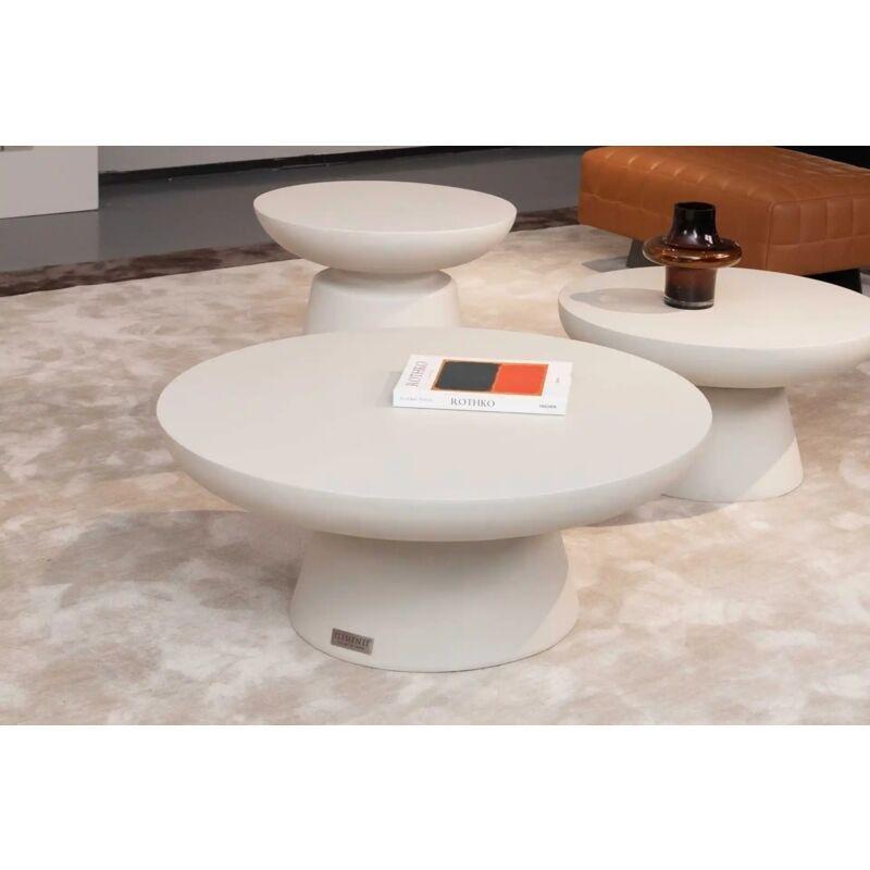 Krem Beyaz Cam Elyaf Takviyeli Beton Hava Koşullarına Dayanıklı Tekerlekli Yan Sehpa-66x66x36 cm - 111551