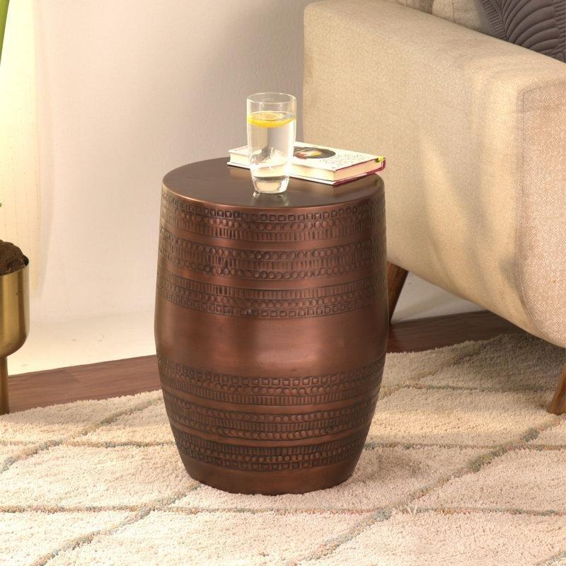 Pirinç Alüminyum El Dövme Dokulu Pirinç Yan Sehpa-56x46x46 cm - 113139