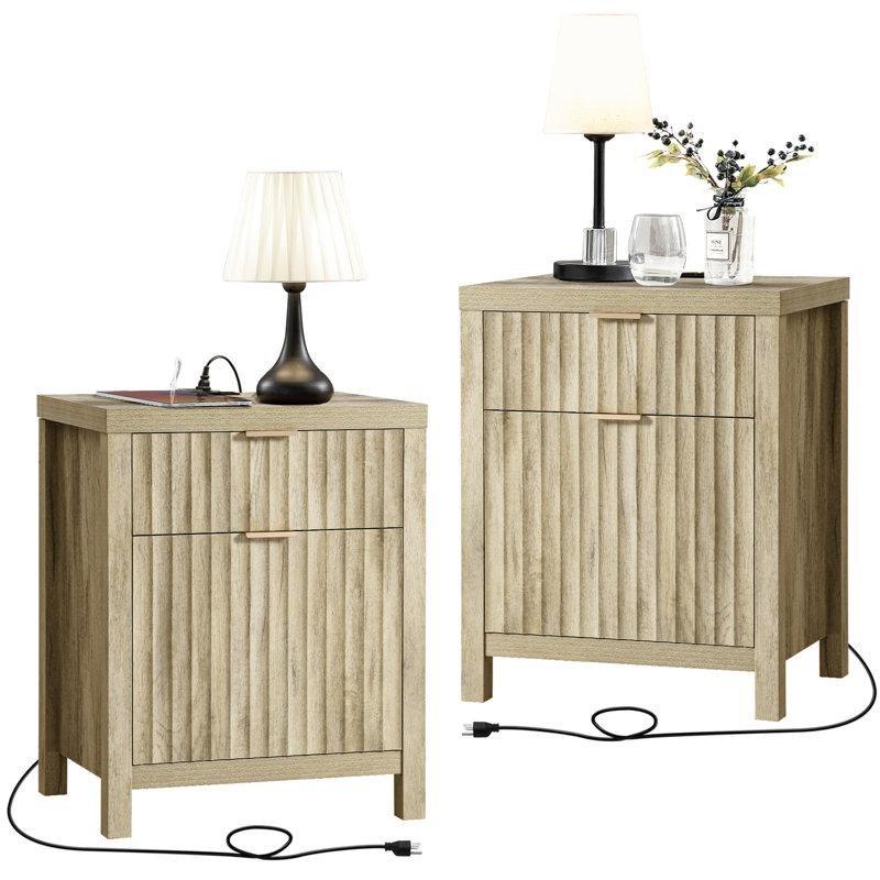 Açık Gri Ahşap Dokulu Priz ve USB Girişli Yivli Tasarım İkili Komodin Seti - 51x39x64 cm - 127508