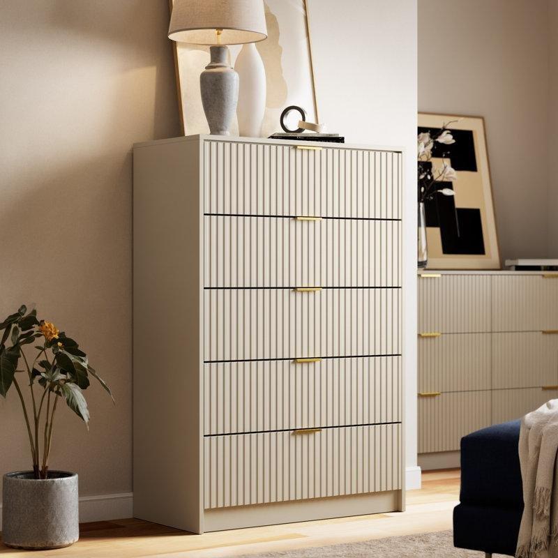 Bej MDF Yivli Tasarım Gold Kulp 5 Çekmeceli Şifonyer - 80x120 cm - 123100