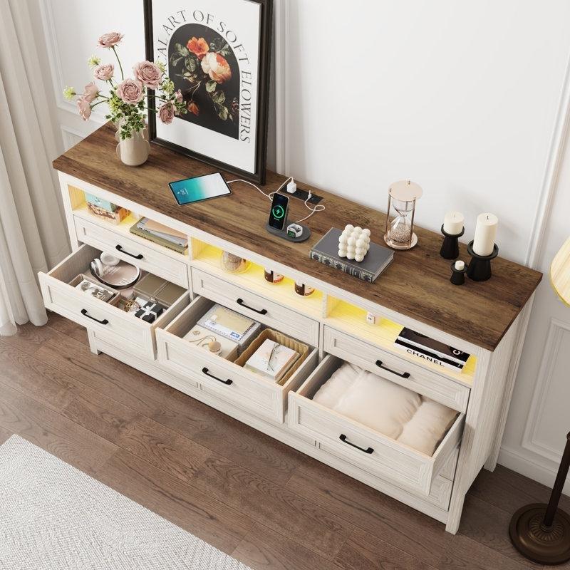 Beyaz Ahşap 12 Çekmeceli LED Aydınlatmalı Şarj İstasyonlu Country Şifonyer - 180 cm - 122656