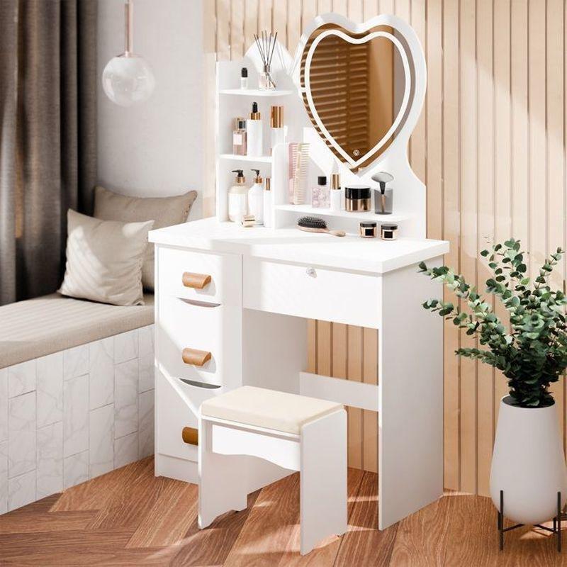 Beyaz Ahşap Kalpli LED Aynalı 4 Çekmeceli ve Raflı Tabureli Makyaj Masası - 80x40x135 cm - 122227