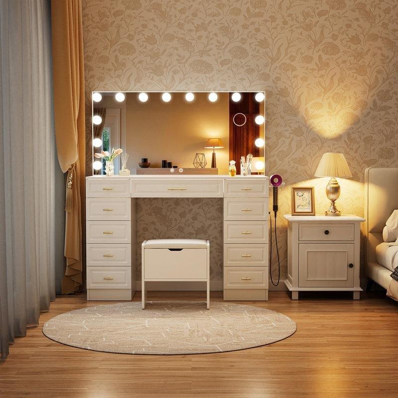 Beyaz Cam Üst Tablalı 14 Işıklı Bluetooth Hoparlörlü 11 Çekmeceli Makyaj Masası - 118 cm - 121855