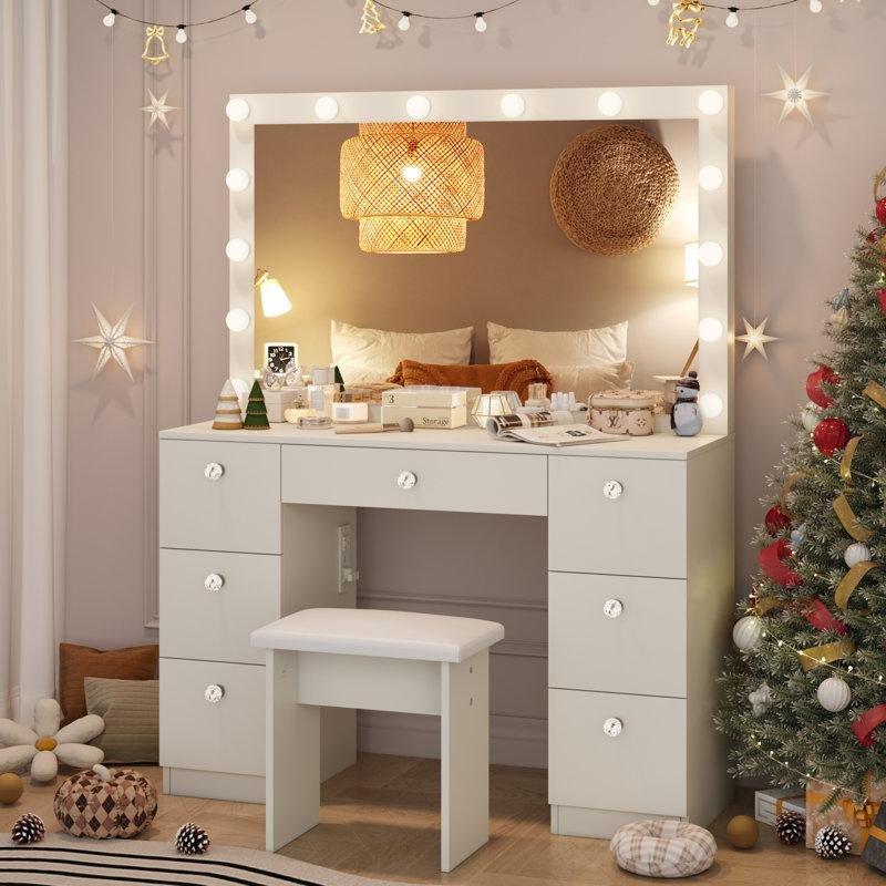 Beyaz Endüstriyel Ahşap 14 LED Işıklı 7 Çekmeceli Priz ve USB Çıkışlı Puflu Makyaj Masası - 110 cm - 121849