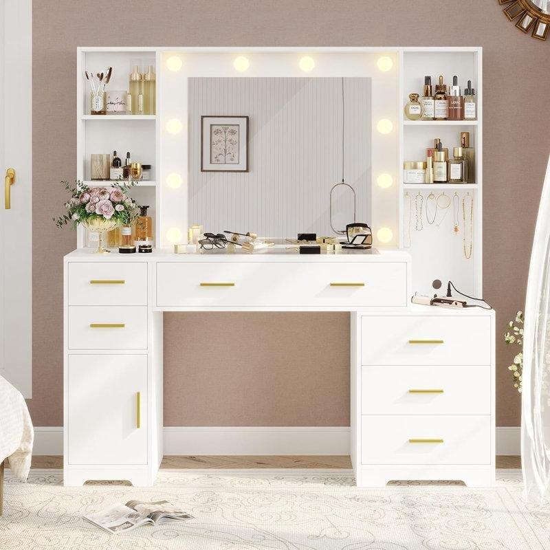 Beyaz MDF 10 LED Işıklı Cam Yüzeyli ve Prizli Makyaj Masası - 124 cm - 121555