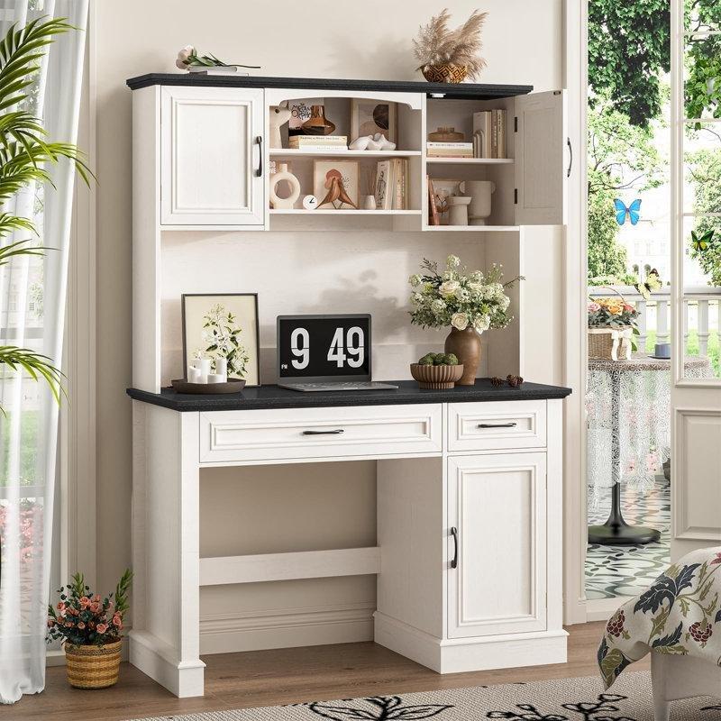 Beyaz MDF Raflı Şarj Üniteli LED Işıklı Bilgisayar Masası-170x120x50 cm - 116649