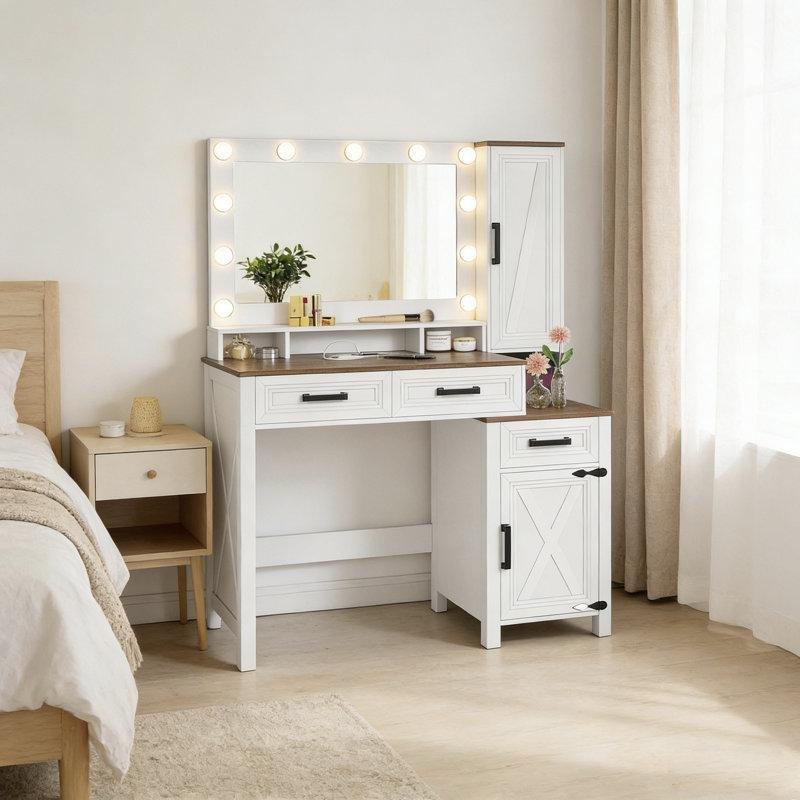 Beyaz MDF Sensörlü LED Işıklı ve Şarj İstasyonlu Aynalı Makyaj Masası - 116x40x148 cm - 121738