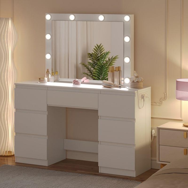 Beyaz Yonga Levha 7 Çekmeceli LED Işıklı ve Prizli Makyaj Masası - 110x40x141 cm - 122305