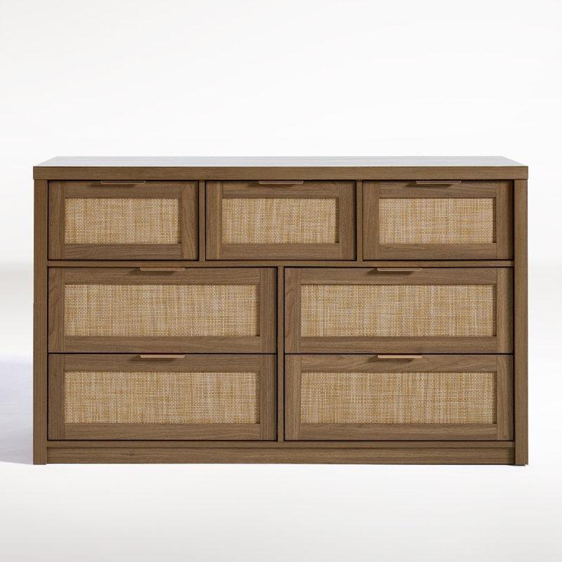 Ceviz Doğal Hasır ve MDF Malzeme 7 Çekmeceli Rose Gold Kulplu Şifonyer - 134x45x81 cm - 122959