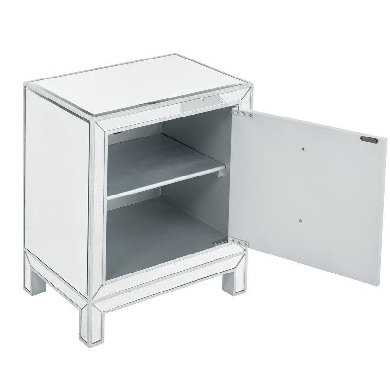 Gümüş Aynalı Cam ve Masif Ahşap Kristal Kulplu Komodin - 54x36x61 cm - 127496