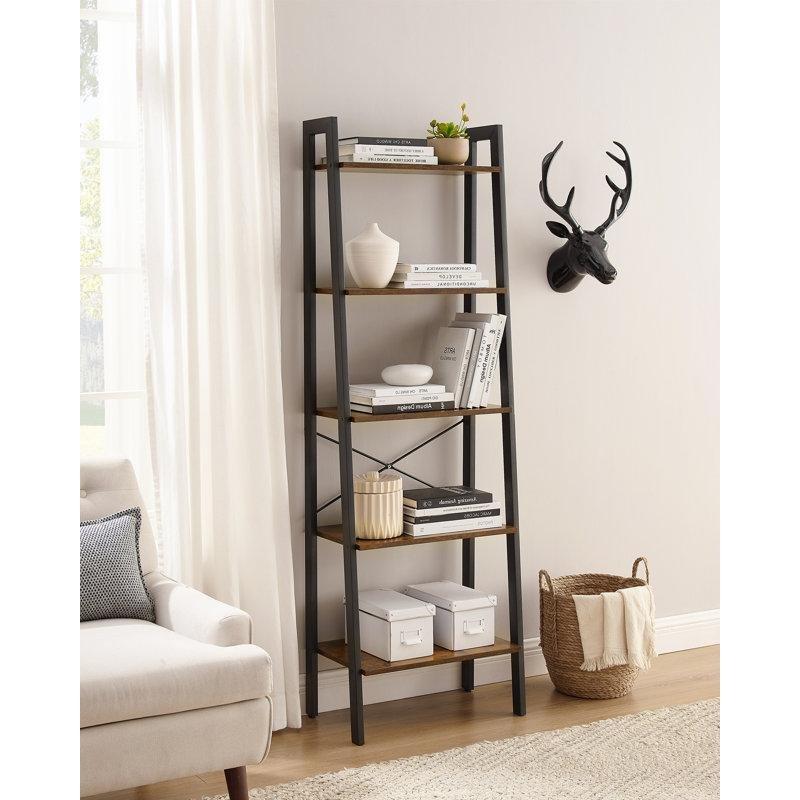 Kahverengi ve Siyah Metal ve Endüstriyel Ahşap 5 Raflı Merdiven Tasarımlı Kitaplık - 173x57 cm - 142096