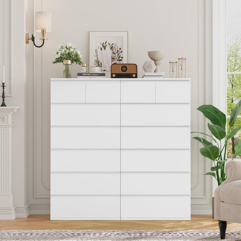 Parlak Beyaz Endüstriyel Ahşap 7 Çekmeceli Gizli Kulplu Yüksek Şifonyer - 60x40x119 cm - 122692