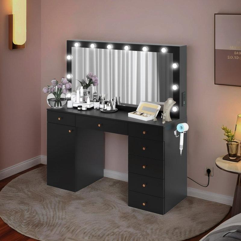 Siyah Ahşap 12 LED Işıklı Prizli 7 Çekmeceli Dolaplı Makyaj Masası - 143 cm - 121876