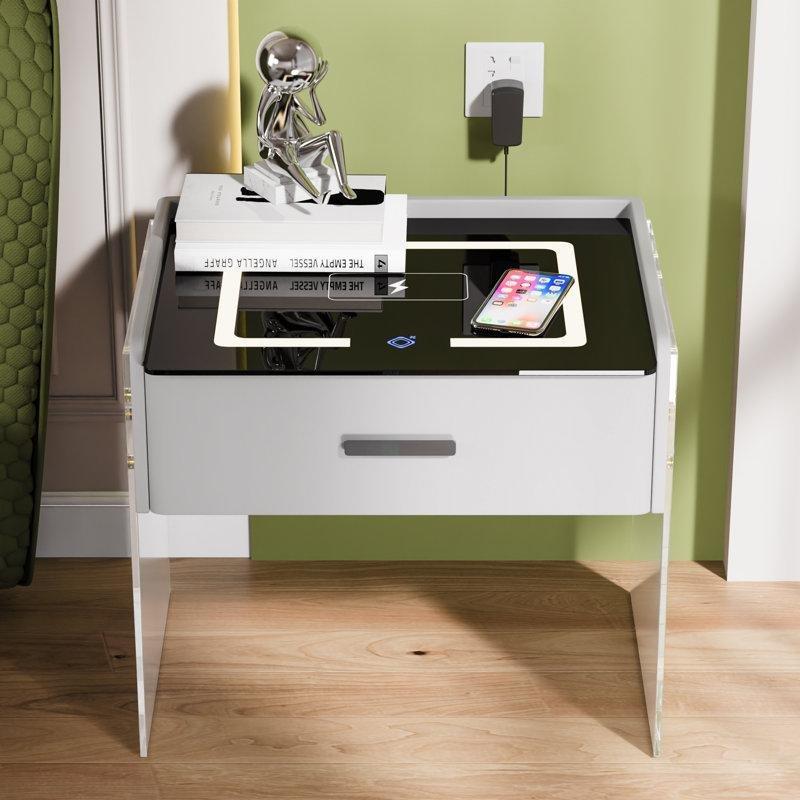 Turuncu MDF ve Temperli Cam Kablosuz Şarjlı Bluetooth Hoparlörlü Komodin - 51x39x68 cm - 128137
