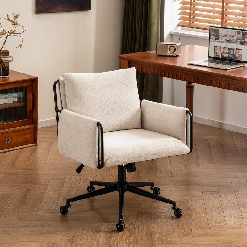 Bej Bukle Kumaş Geniş Oturumlu Metal Ayaklı Döner Sandalye - 145845