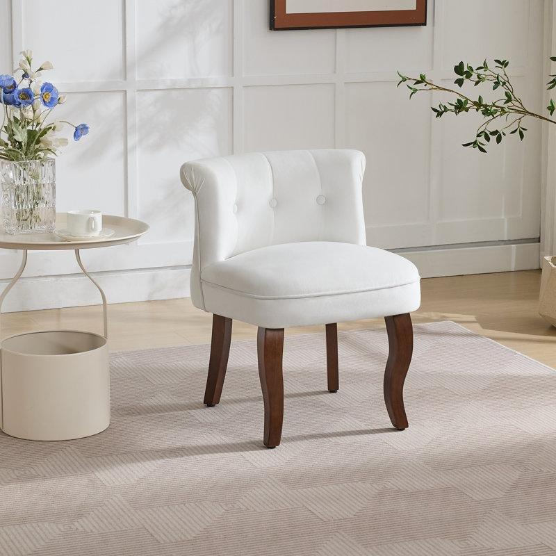 Beyaz Kadife Kapitoneli Masif Ahşap Ayaklı Makyaj Sandalyesi - 146151