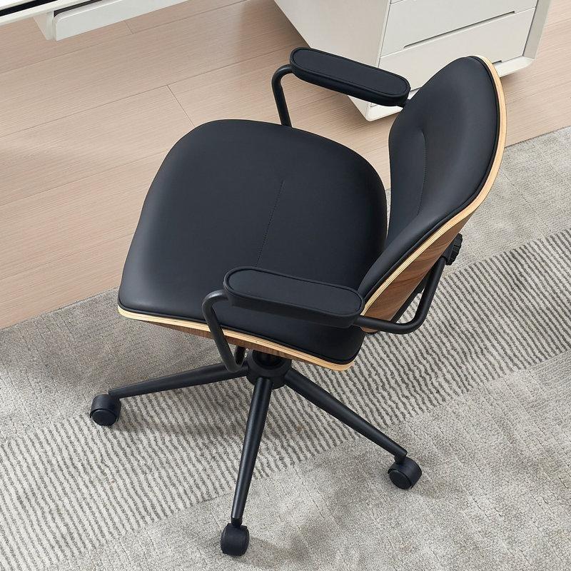 Ceviz Rengi Suni Deri Ergonomik Ayarlanabilir Sırtlı Tekerlekli Döner Sandalye - 145866
