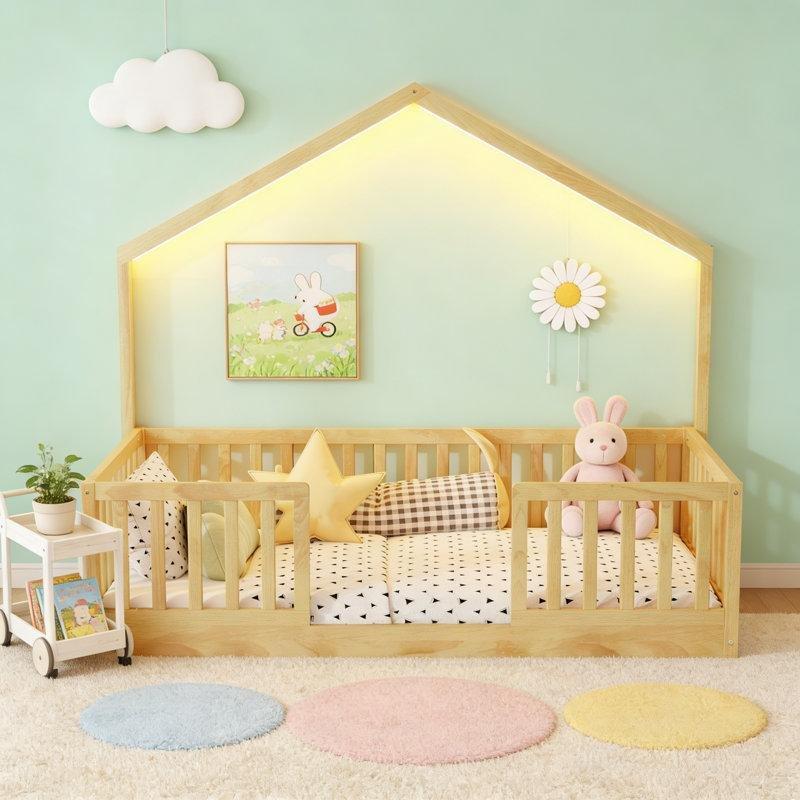 Doğal Ahşap Ev Görünümlü ve LED Işıklı Yüksek Korkuluklu Montessori Karyola - 104x202 cm - 142597