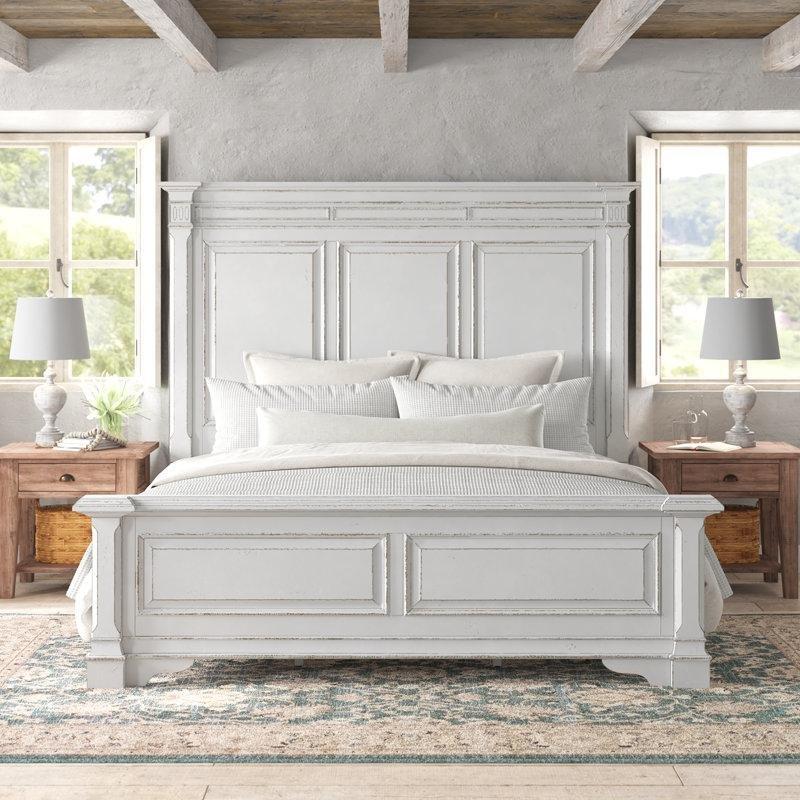 Eskitme Beyaz Masif ve Endüstriyel Ahşap Yüksek Başlıklı Karyola - 211x227 cm - 142207