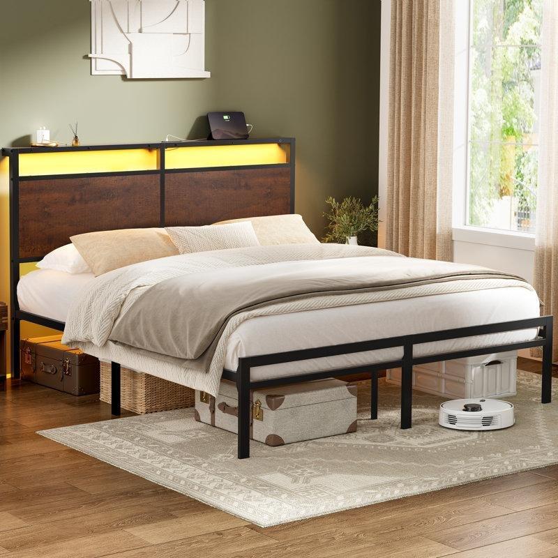 Kahverengi Metal ve Ahşap LED Işıklı USB Şarj İstasyonlu Raflı Başlıklı Karyola - 153x218 cm - 143290