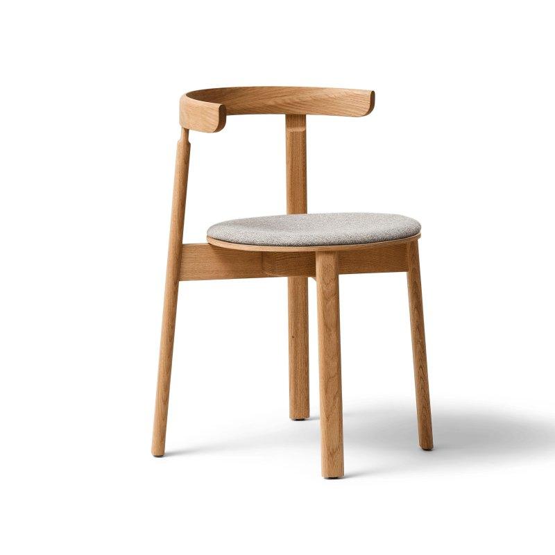 Meşe Döşemeli İstiflenebilir Kolçaklı Sandalye - 147624