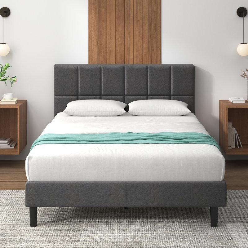 Polyester Kumaş Döşemeli Kare Kapitoneli Alçak Başlıklı Metal Platform Karyola - 143401