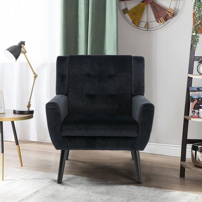 Siyah Kadife Kapitoneli Masif Ahşap Ayaklı Berjer Koltuk - 156715