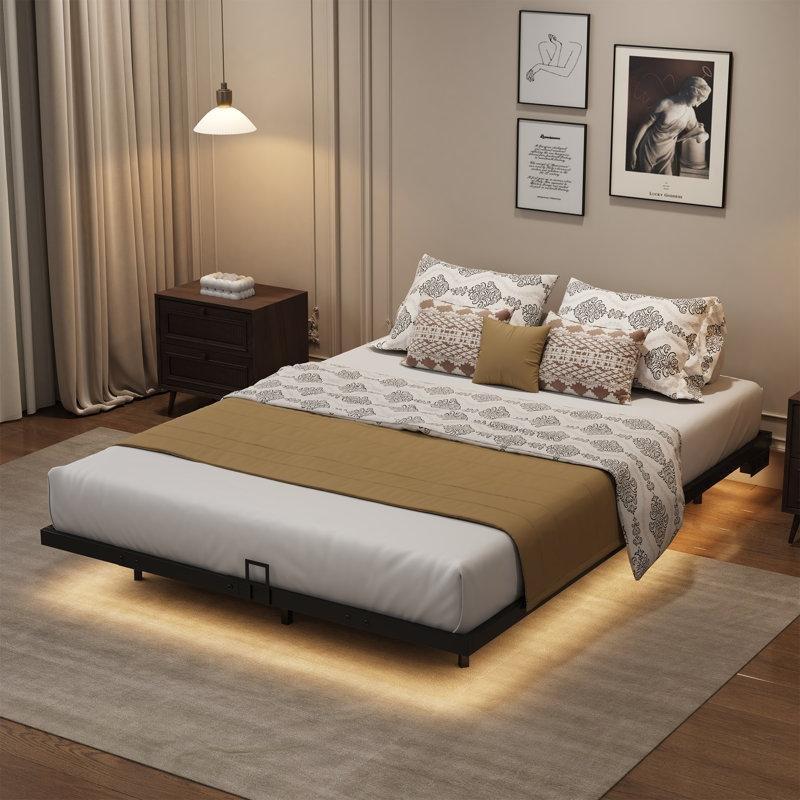 Siyah Metal LED Işıklı ve Şarj İstasyonlu Yüzen Tasarım Karyola - 138x191 cm - 142360