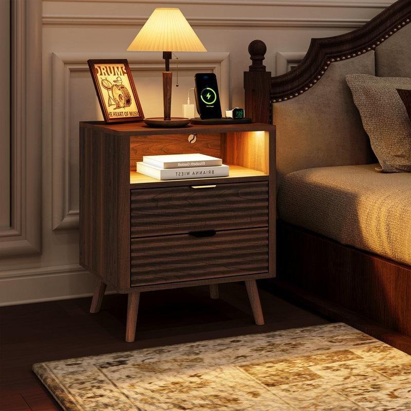 Akıllı LED Işıklı Prizli ve USB Girişli Dalgalı Çekmeceli MDF Komodin - 50x40x60 cm - 224580