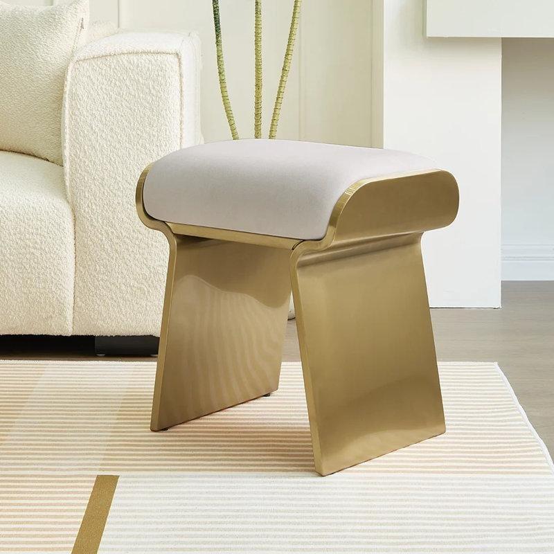 Bej Suni Deri Döşemeli Gold Paslanmaz Çelik Sırtlıksız Makyaj Masası Pufu - 51x40 cm - 233729