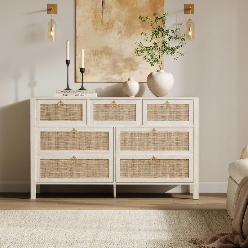 Beyaz Krem Meşe MDF Rattan Dokulu 7 Çekmeceli Gold Metal Kulplu Şifonyer - 130 cm - 182381