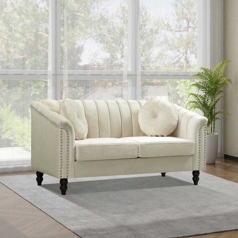 Beyaz Mikro Süet Kapitoneli ve Zımba Detaylı Masif Ahşap İskeletli Koltuk Takımı - 192337