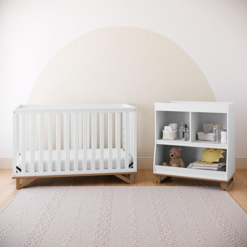 Çam Ağacı ve Ahşap Alt Değiştirme Üniteli 5i 1 Arada Dönüştürülebilir Bebek Odası Seti - 180668