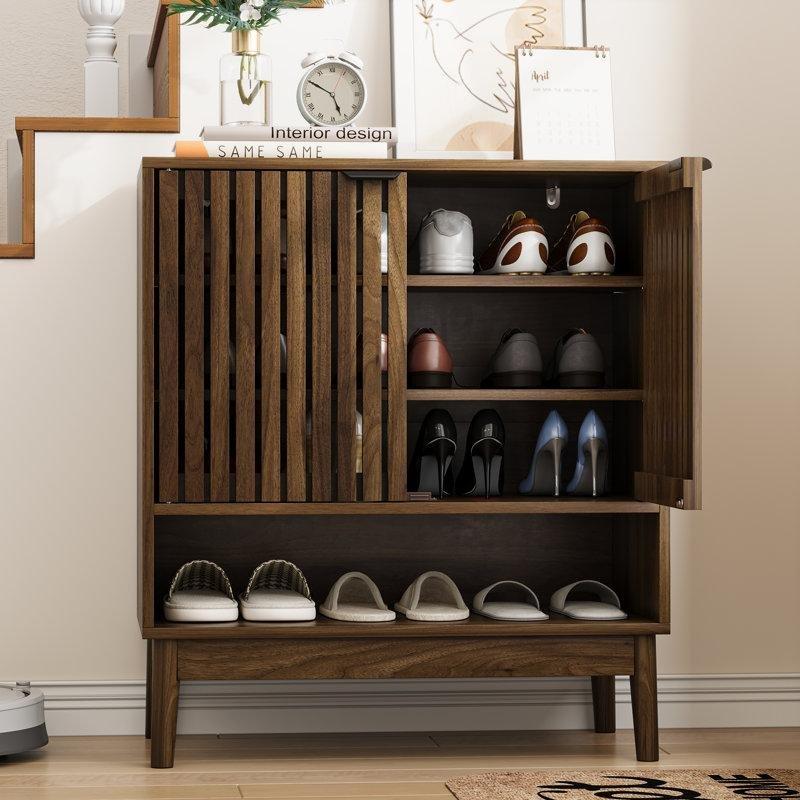 Ceviz Masif Ahşap Çıtıralı Kapaklı Ayakkabılık - 70x37x81 cm - 229643