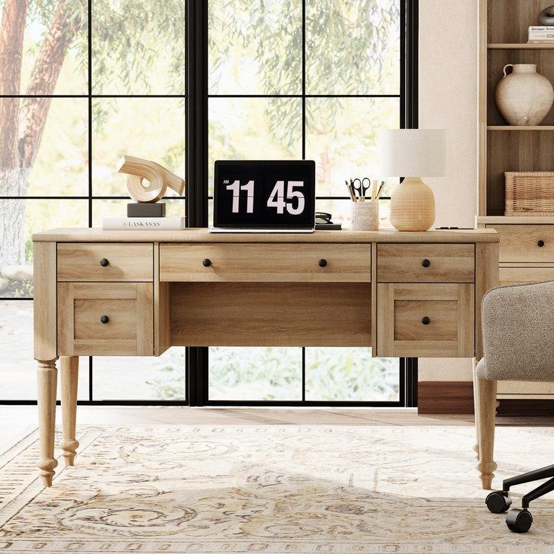 Eskitme Masif ve MDF Ahşap 5 Çekmeceli Şarj İstasyonlu Arka Depolama Bölmeli Yönetici Ofis Masası - 142x58 cm - 177239