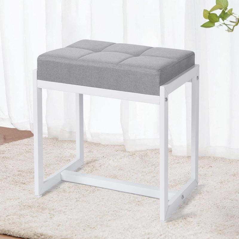 Gri Keten Kumaş Gold Metal İskeletli Kare Makyaj Masası Pufu - 45x43x30 cm - 233189