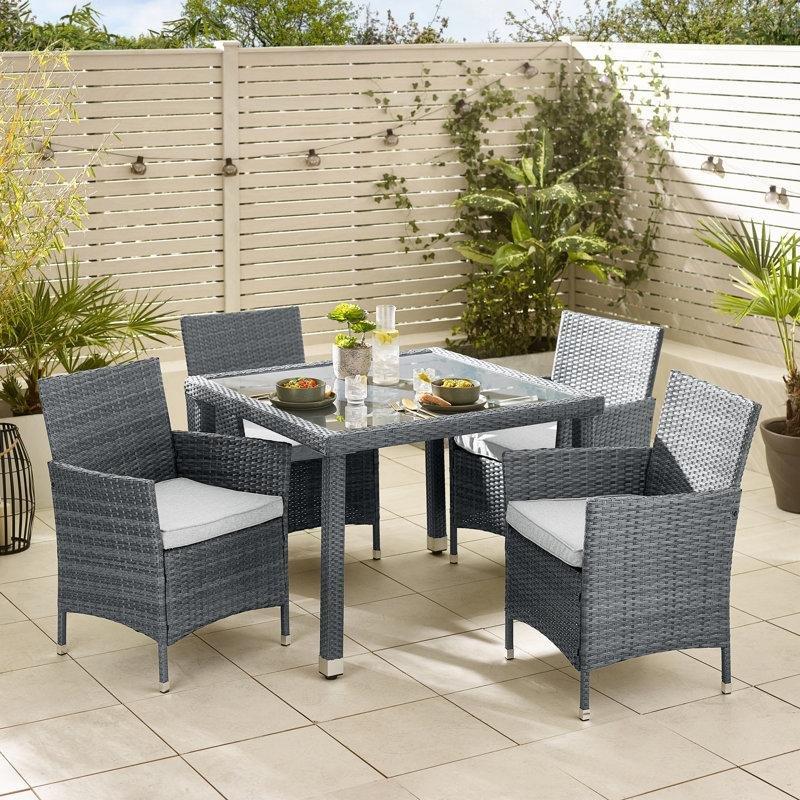 Gri PE Rattan ve Çelik Minderli 4 Kişilik Kare Bahçe Masa Takımı - 101x101 cm - 215990