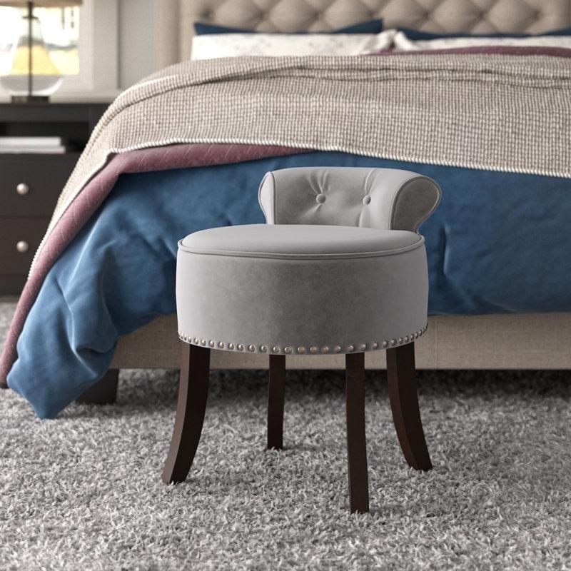 Gri Polyester Döşemeli Düğme Kapitoneli Zımba Detaylı Masif Ahşap Ayaklı Makyaj Masası Pufu - 232861