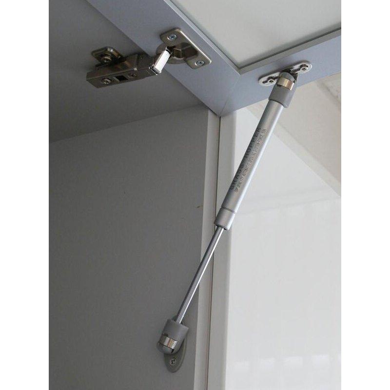 Kamış Yeşili ve Pembroke Ahşap Dekor Akrilik Kapaklı L Tipi Yavaş Kapanır Tezgahlı Mutfak Modeli - 302x232 cm - 185312