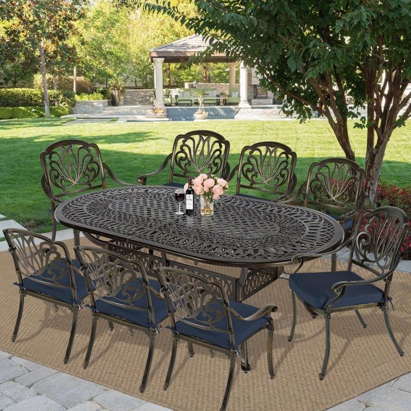 Koyu Bronz Döküm Alüminyum Şemsiye Delikli Oval Minderli 8 Kişilik Bahçe Masa Takımı - 214x112 cm - 214818
