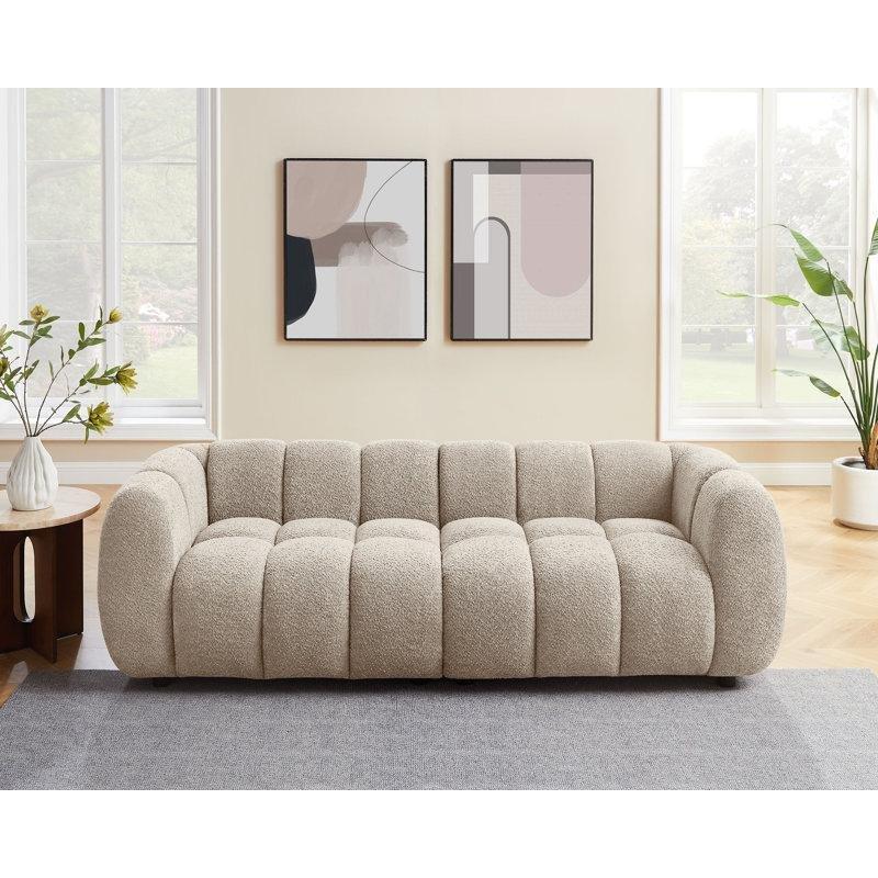 Krem Rengi Bukle Kumaş Kapitoneli Kıvrımlı Tasarım Masif Ahşap Koltuk - 227 cm - 196523