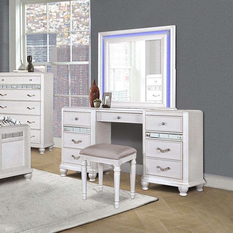 Platin Rengi Polyester Kumaş Döşemeli MDF Makyaj Masası Pufu - 52x50 cm - 233364
