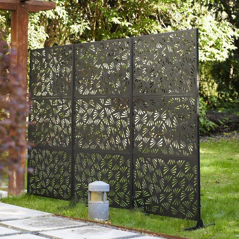 Siyah Galvanizli Çelik Geometrik Desenli Yükseltici Ayaklı Bahçe Paravanı - 182x93 cm - 172891